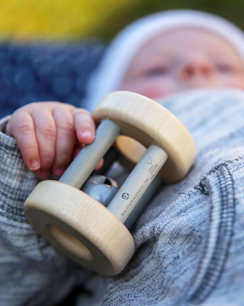 L'enfant aux nuages roulants jouets en bois de Selecta